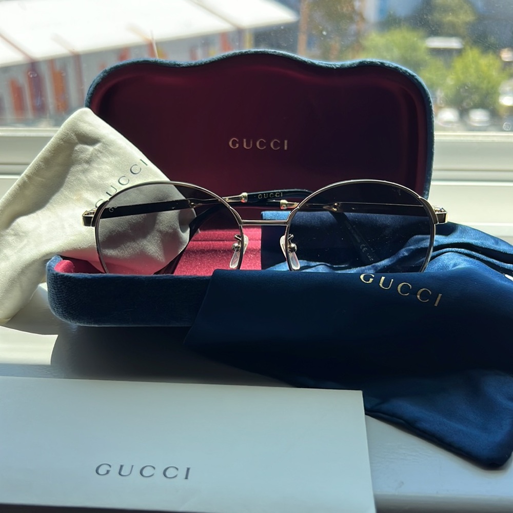 Gucci sunglasses- Brand New!!